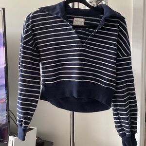 Abercrombie & Fitch Cropped Hoodie
